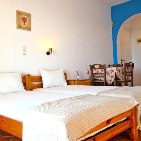 Manolis Studios Kastrákion Habitación foto