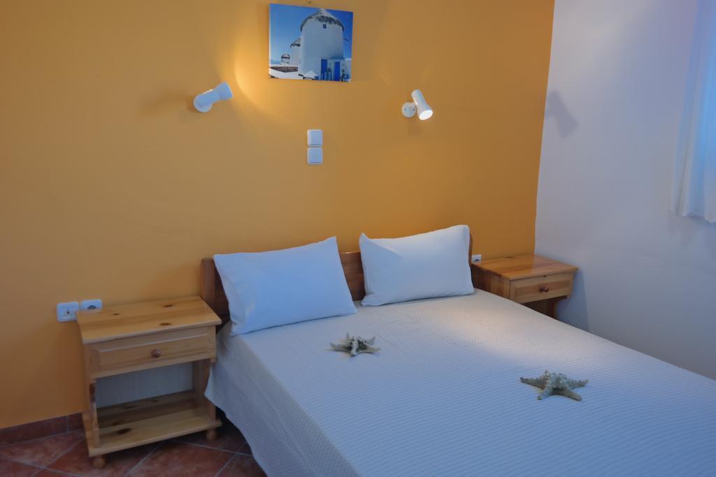 Manolis Studios Kastrákion Habitación foto